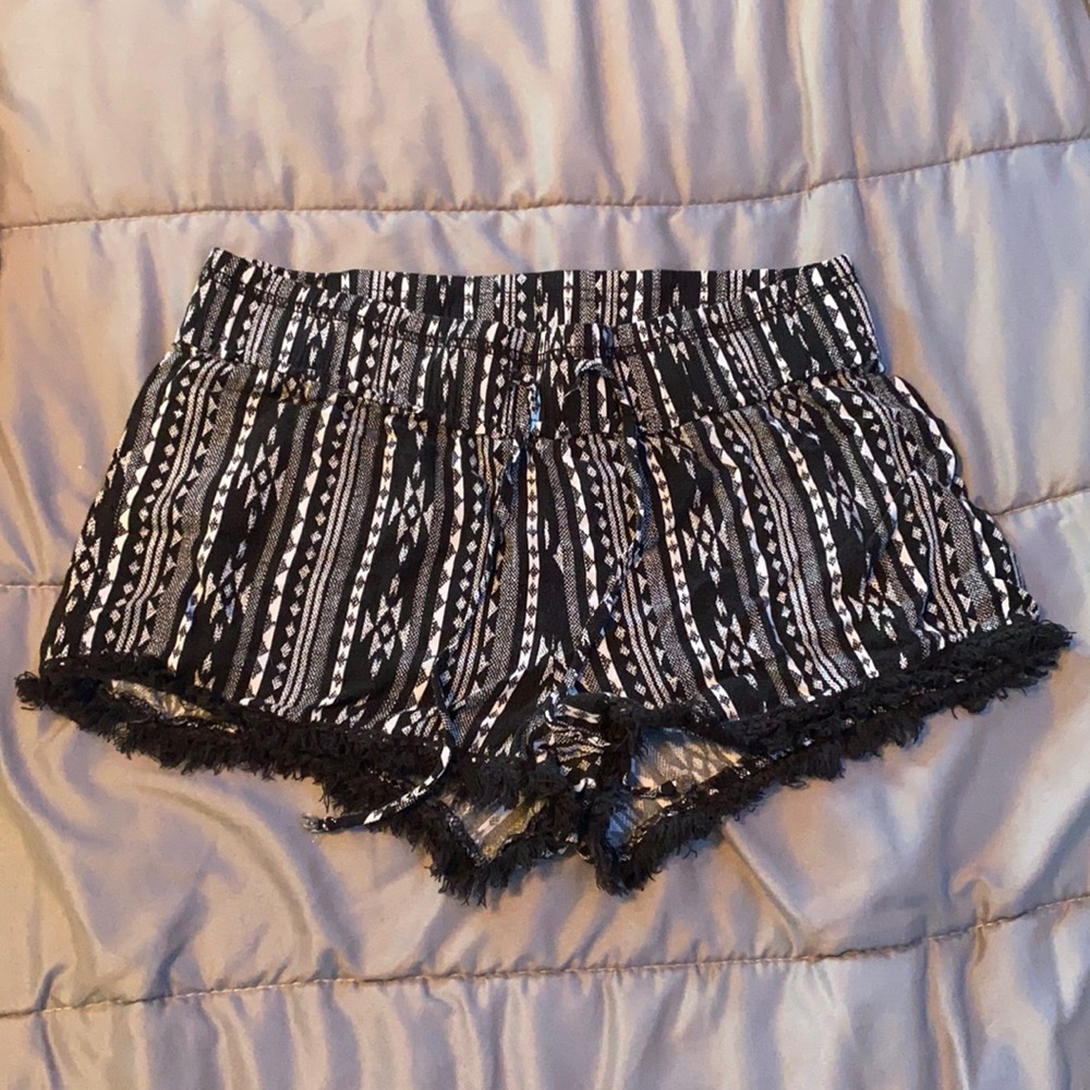 Black and white very comfy lounge shorts